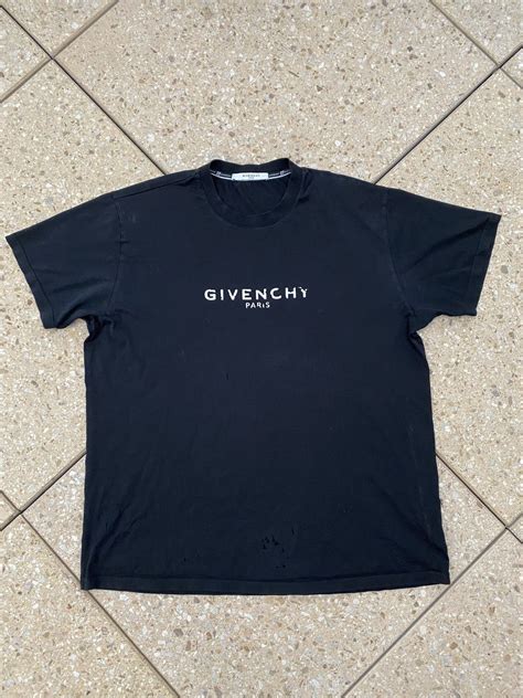 Givenchy Givenchy Distressed Logo T